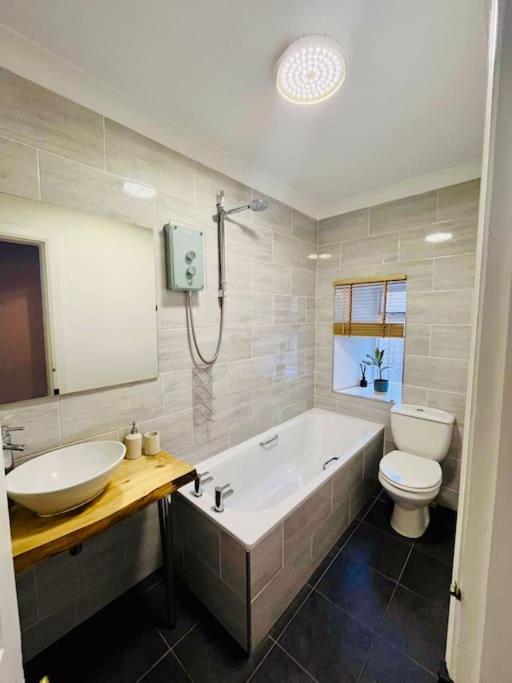 Beautiful Spacious Apartment In Town Centre Oban Εξωτερικό φωτογραφία